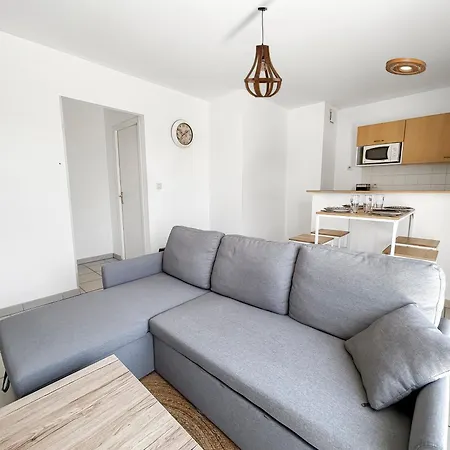 T2 Balcon Et Parking A 10 Min Du Centre Apartment