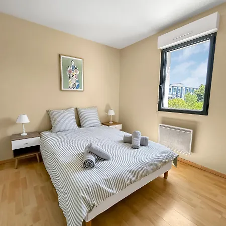 Apartment T2 Balcon Et Parking A 10 Min Du Centre *