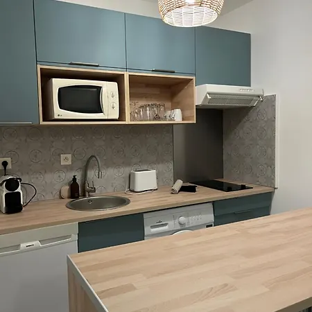 T2 Balcon Et Parking A 10 Min Du Centre