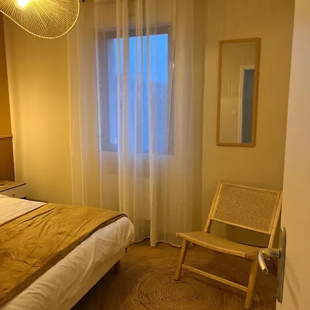 Apartment T2 Balcon Et Parking A 10 Min Du Centre *