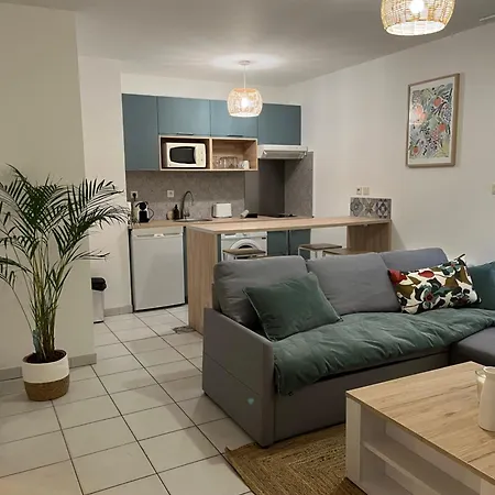 Apartment T2 Balcon Et Parking A 10 Min Du Centre Niort